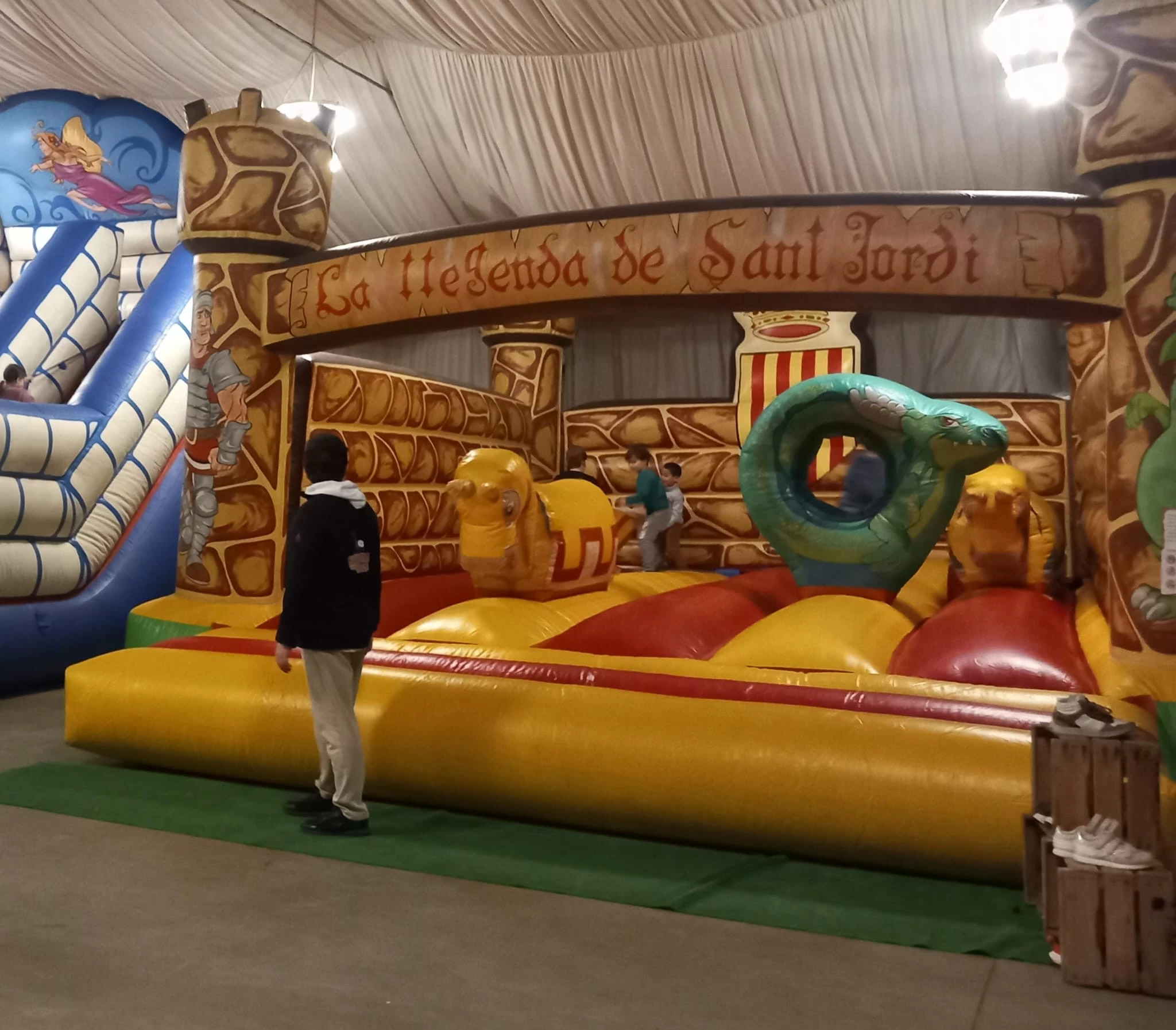 Inflable La Leyenda de Sant Jordi